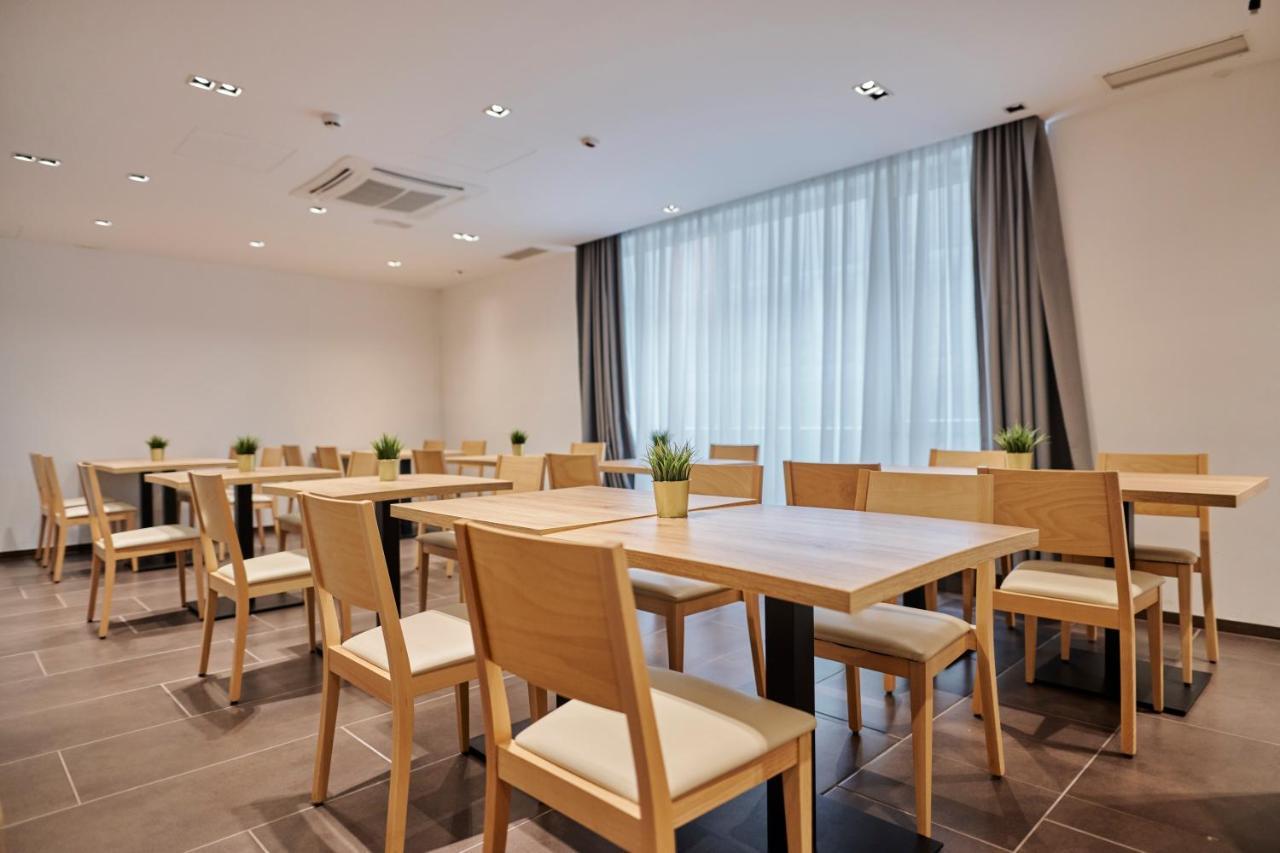 梅客斯可酒店 卢布尔雅那 外观 照片